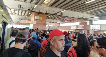 Vandalismo no Metrô do Recife atrasa viagens