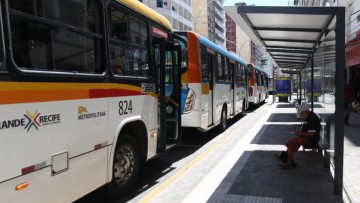 Governo de Pernambuco lança licitação para concessão de paradas de ônibus no Grande Recife
