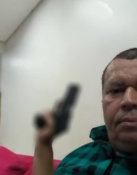 Vice-prefeito de Catende é alvo de investigação da Polícia Civil após vídeo em que dispara arma de fogo