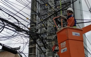800 quilos de fios irregulares são removidos pela Celpe em Olinda