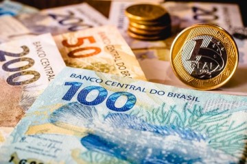Salário mínimo deve subir para cerca de R$ 1.412 em janeiro