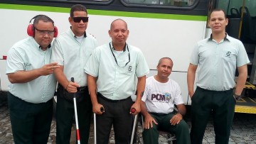 Motoristas de ônibus do Grande Recife recebem capacitação para ajudar passageiros