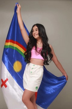 Pernambucana de 10 anos participa do concurso 'Miss Pequena Brasil', em Curitiba