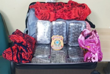 Mulher é presa com 10 quilos de cocaína no Aeroporto do Recife