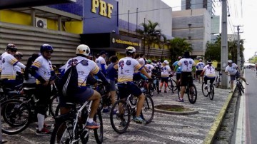 PRF realiza passeio bike-motociclístico em apoio às crianças e adolescentes com câncer