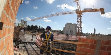 Confiança da construção cresce 3 pontos em maio, diz FGV
