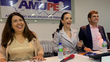 Marcelo Gouveia assume presidência da Amupe defendendo continuidade dos trabalhos