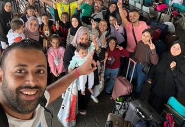Grupo de brasileiros repatriados vindos do Oriente Médio chega ao país nesta segunda (13) 
