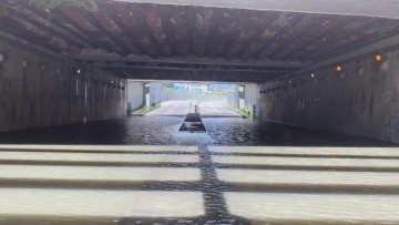 Túnel Felipe Camarão é mais uma vez interditado devido alagamento
