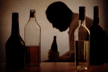 Dia Nacional do Combate ao Alcoolismo: no Brasil cerca de 15% da população sofre com o vício
