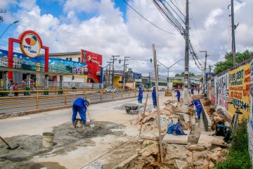 Obras alteram tráfego na Avenida Presidente Kennedy em Olinda