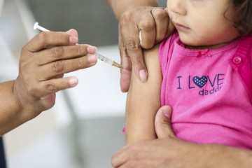 Baixa vacinação de crianças deixa Pernambuco em alerta