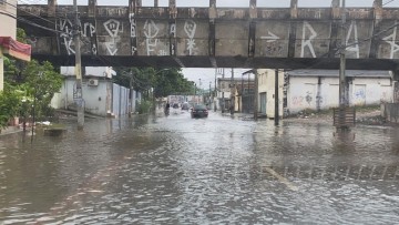  Chuvas fortes voltam a atingir a região metropolitana do Recife e causam transtornos