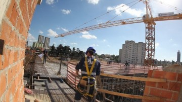 Em Pernambuco, setor de construção civil só deve ganhar força a partir de 2022