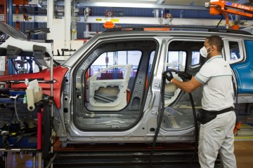 IBGE aponta queda de 2,8% na produção industrial pernambucana em março