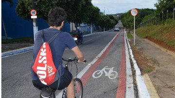 Avenida Agamenon Magalhães ganha nova ciclofaixa com um quilômetro de extensão