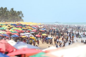 Praias estaduais registram aglomerações e falta de prevenção contra o novo coronavírus