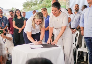 Clarissa Tércio participa de lançamento de obras em Monte Verde e destaca força da mulher ao lado da governadora