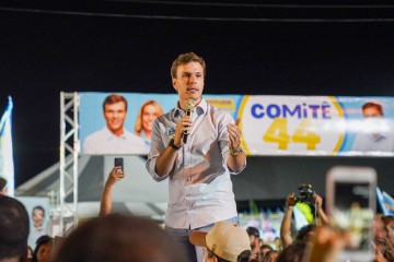 “Fico feliz que Danilo (Cabral) esteja copiando a nossa proposta”, dispara o candidato a governador Miguel Coelho 