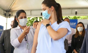 Segundo lote da CoronaVac serão para imunizar trabalhadores em saúde