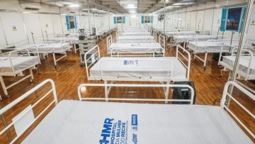 Recife anuncia desativação de 210 leitos de enfermaria para Covid-19