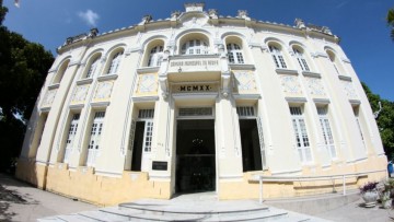 Câmara Municipal do Recife aprova requerimento para antecipar feriados