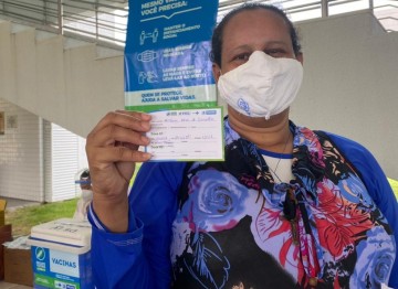 Profissionais de saúde do Recife vacinados contra a Covid-19 devem voltar aos trabalhos