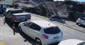 Desabamento de fachada de galeria deixa duas pessoas feridas em Jaboatão dos Guararapes