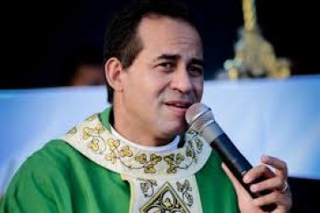 Prefeito de Tamandaré comete equívoco ao colocar nome do Padre Arlindo na lista de testemunhas de defesa de Sarí Corte Real no Caso Miguel