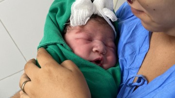 Sarah Sophia é a primeira bebê nascida em 2023 no Recife