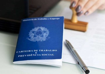 Recife lidera geração de novos empregos com Carteira Assinada no Nordeste 