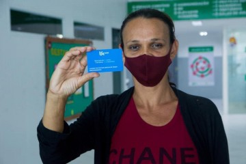 Prefeitura de Caruaru entrega nova remessa dos cartões alimentação 