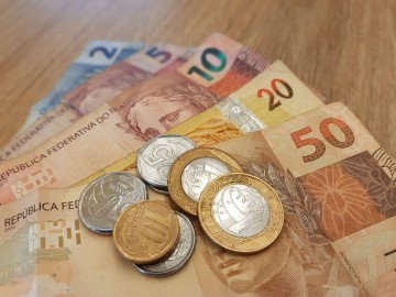 Novo salário mínimo, de R$ 1.039, já está em vigor 