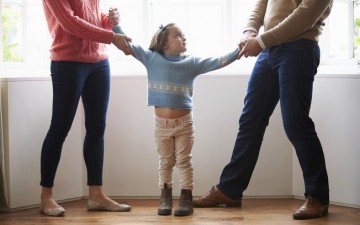 Nas férias, pais divorciados devem dividir as atividades com as crianças, afirma advogada 