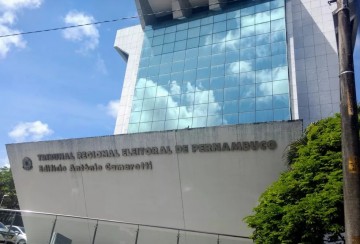 Com aumento de demanda, TRE-PE amplia atendimento no Recife 