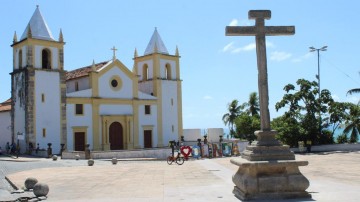 Olindenses e turistas podem contemplar Cruzeiro do Alto da Sé