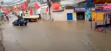 Cidade de Passira é alagada devido a chuvas fortes