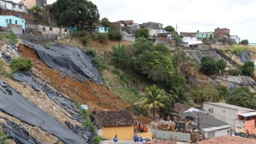 Casa militar de Pernambuco capacita municípios na prevenção de desastres