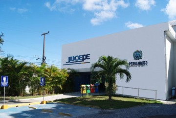 Levantamento feito pela Jucepe aponta que foram abertas 123 mil novas empresas no estado em 2021
