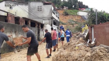 Defesa Civil de Pernambuco divulga número atualizado de desabrigados e desalojados em função das fortes chuvas no estado