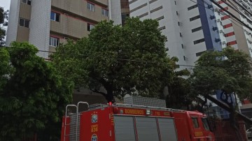 Incêndio atinge apartamento no Recife 