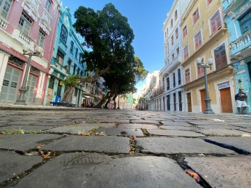 Rua do Bom Jesus estará disponível apenas para pedestres a partir de segunda-feira (24)