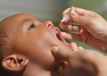 Substituição da gotinha na prevenção à pólio aumentará proteção