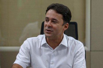 Candidato ao governo do estado, Anderson Ferreira, não comparece ao 