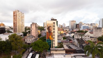 Naná Vasconcelos é homenageado em mural gigante no Centro do Recife