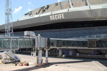 Avião apresenta problemas após decolar e precisa retornar ao Aeroporto Internacional do Recife