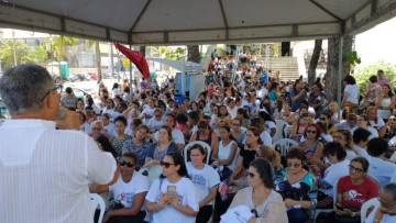 Professores da rede municipal do Recife continuam em greve 