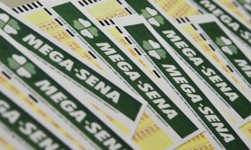 Mega-Sena sorteia prêmio acumulado em R$ 135 milhões, nesta quarta