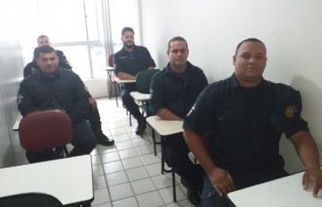 Guardas municipais de Olinda se preparam para usar armas de fogo 