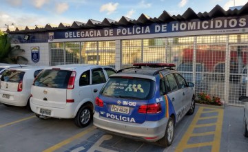 Polícia investiga tentativa de homicídio que deixou homem baleado ao sair de restaurante no Recife